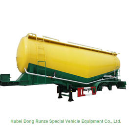 China 50-70cbm 2/3 Axle Cement Silo Trailer , Dry Bulk Cargo Trailer 40 - 100 Tons supplier